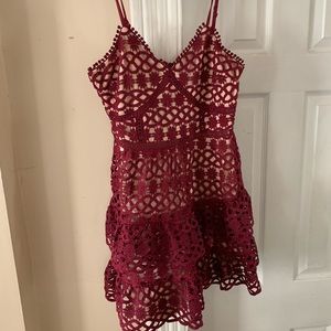 Lulu’s maroon dress M